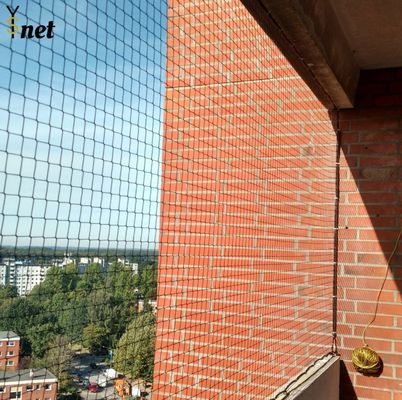 China Supplier Netting X 50' Anti-bird Net for Bird Poultry Aviary. Bird protection netting or pigeon nets simply reverse the function of aviary nets.
